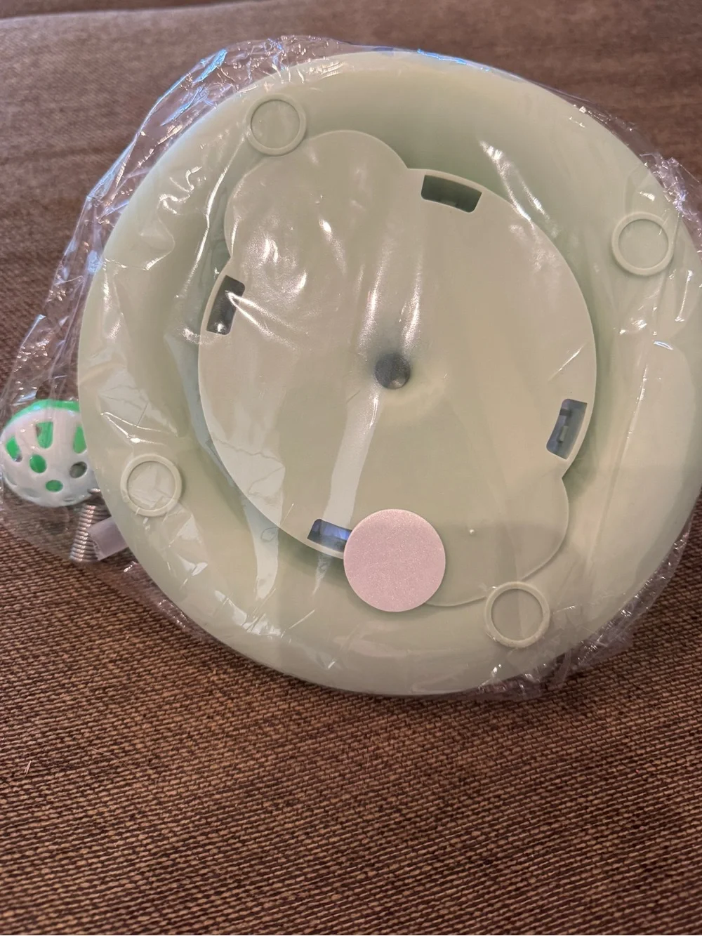 Cat toy ball chaser